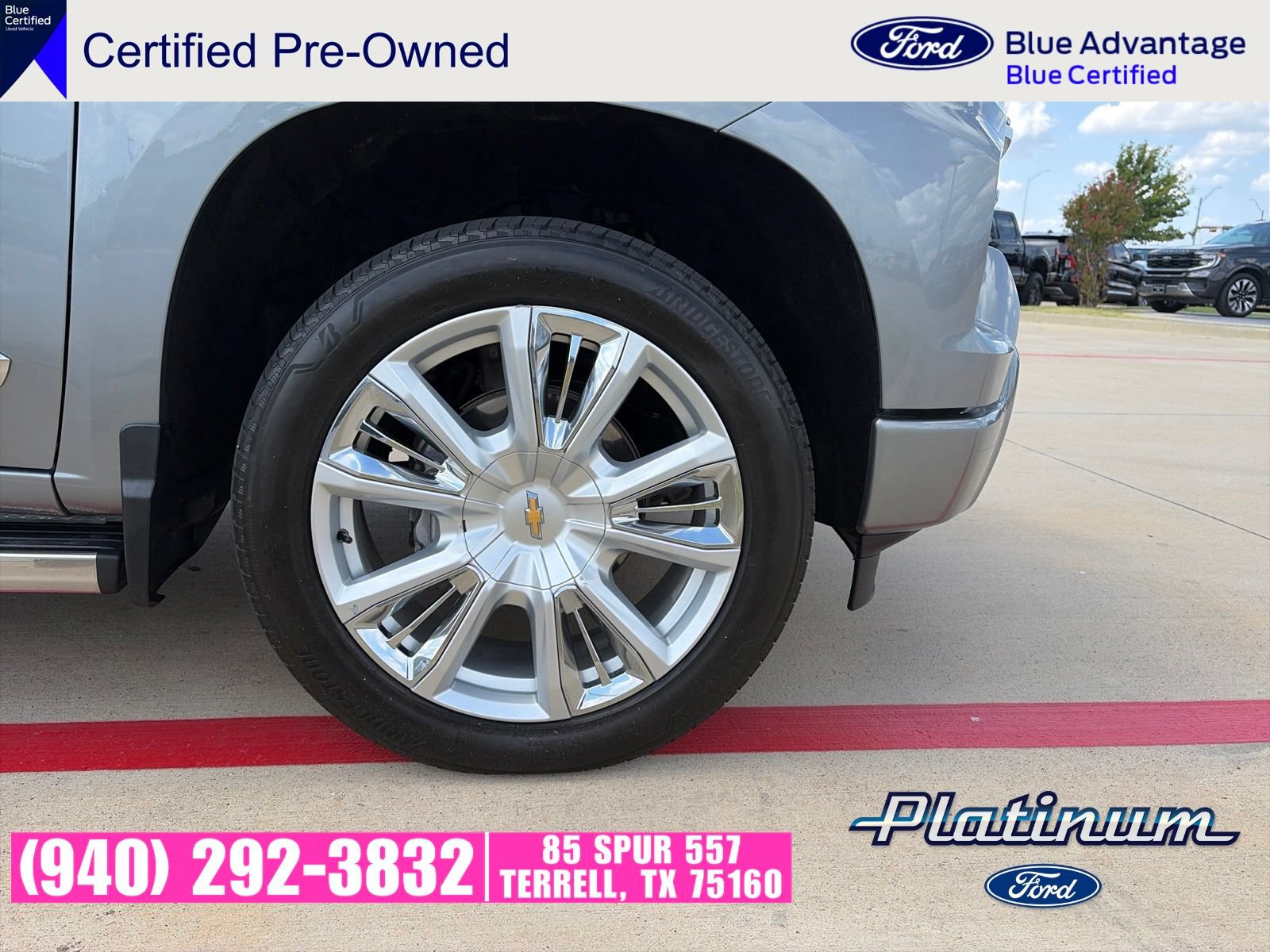 Used 2024 Chevrolet Silverado 1500 High Country w/ High Country Premium Package AWD/4WD image 9