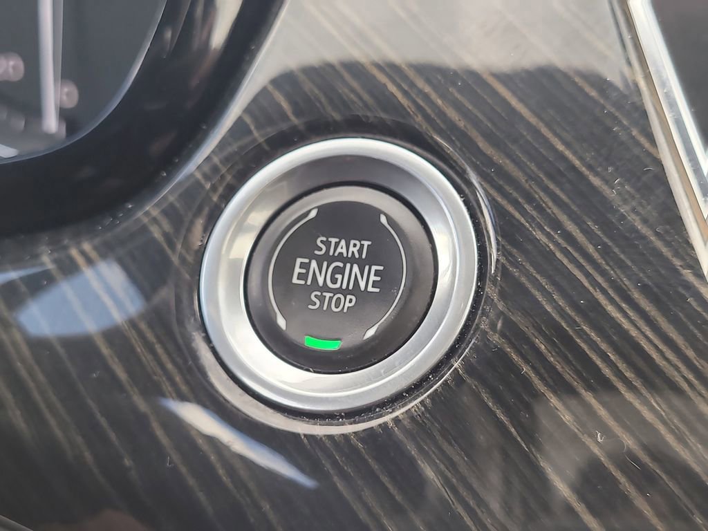 Used 2020 Cadillac XT6 Premium Luxury image 29