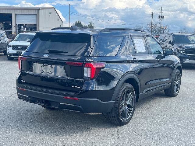 Certified 2025 Ford Explorer ST-Line w/ Premium Package image 3