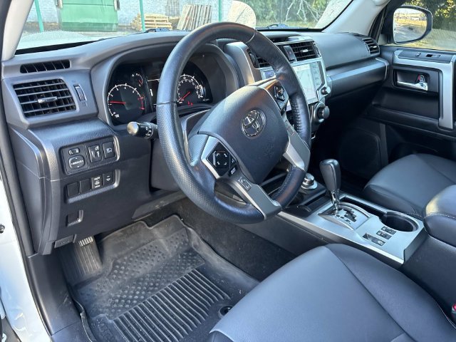 Used 2024 Toyota 4Runner SR5 Premium w/ Moonroof Package AWD/4WD image 12