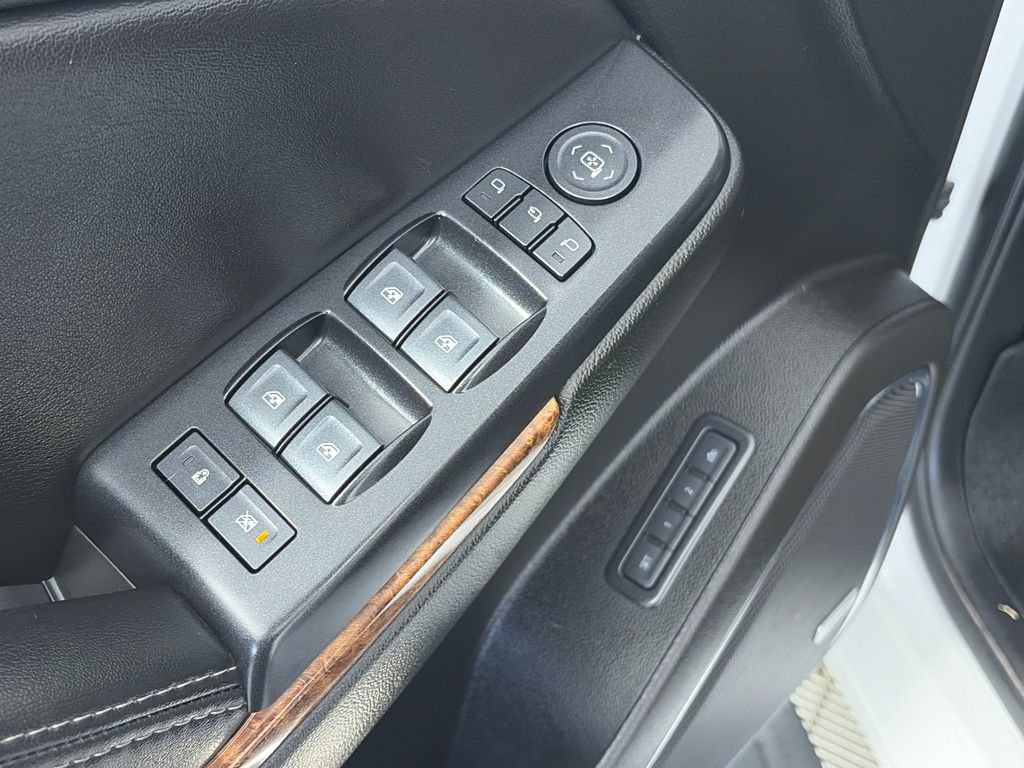 Used 2019 Chevrolet Tahoe Premier w/ Premier Plus Edition AWD/4WD image 25