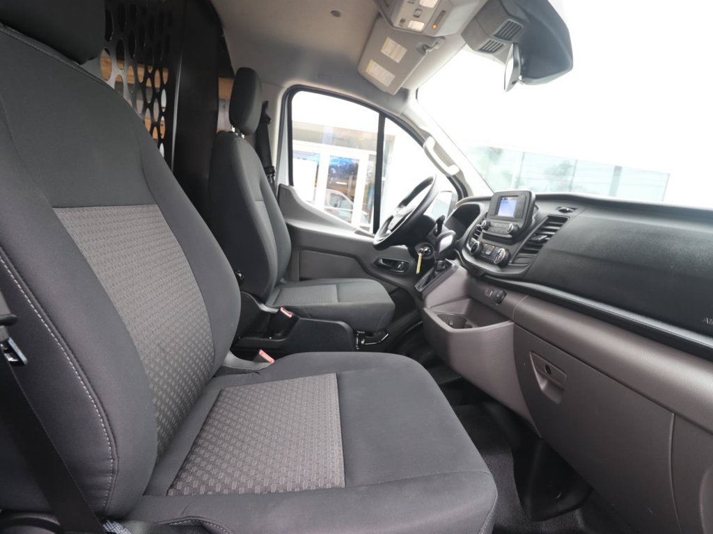 Certified 2025 Ford Transit 250 Low Roof w/ Exterior Upgrade Package RWD image 9