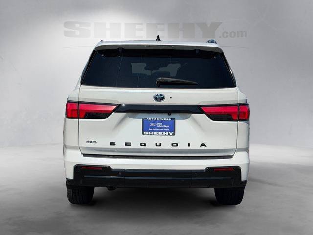 Used 2023 Toyota Sequoia Platinum AWD/4WD image 15