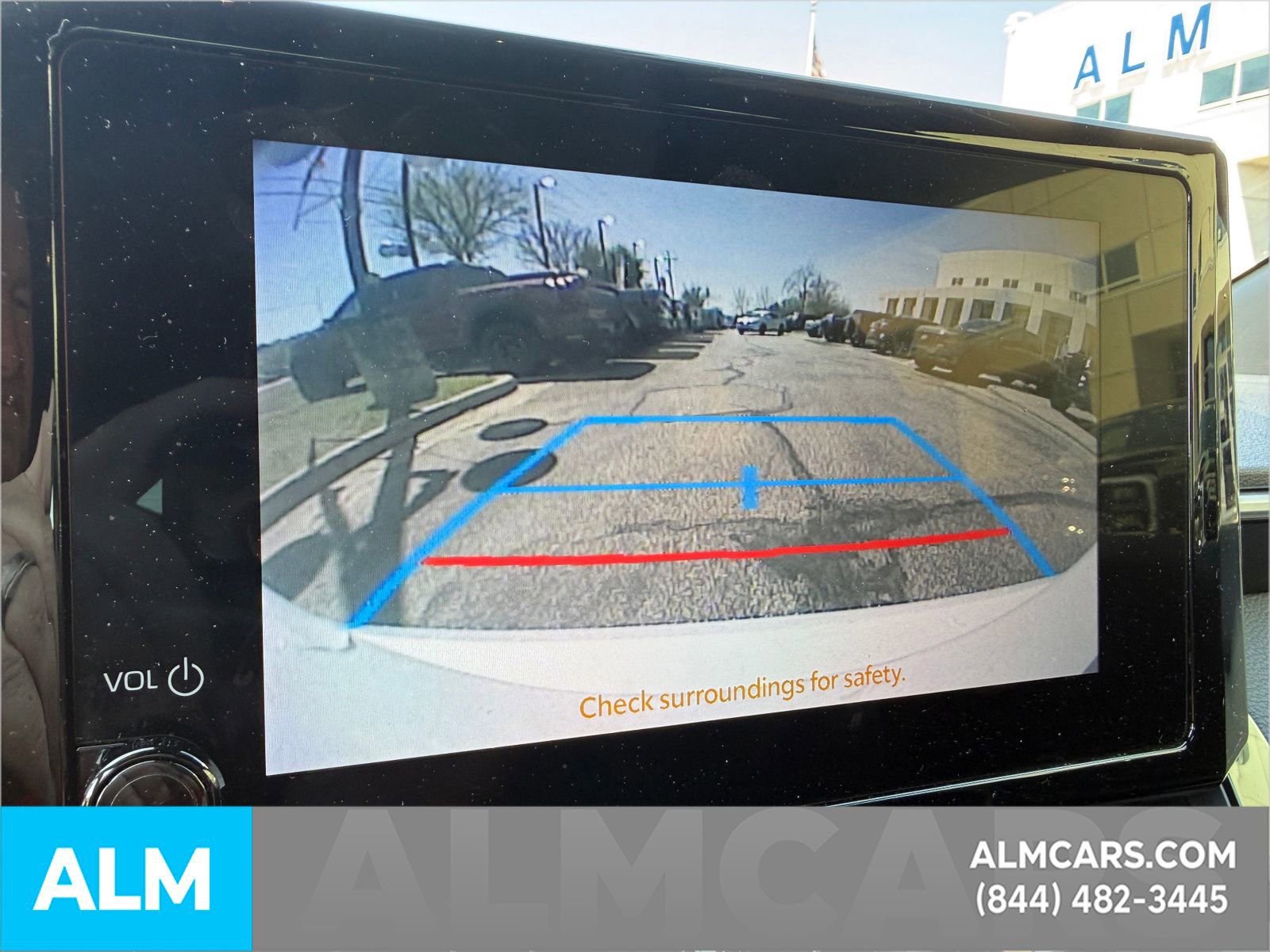 Used 2025 Toyota Corolla SE w/ SE Package image 16