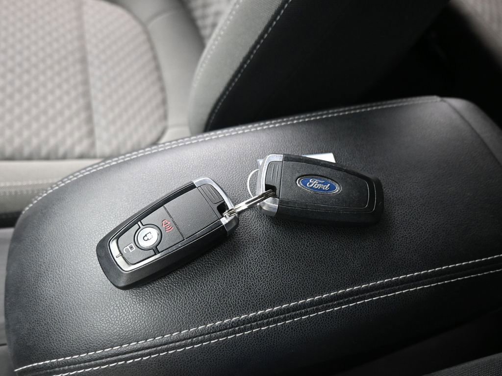 Certified 2021 Ford Escape SE image 42