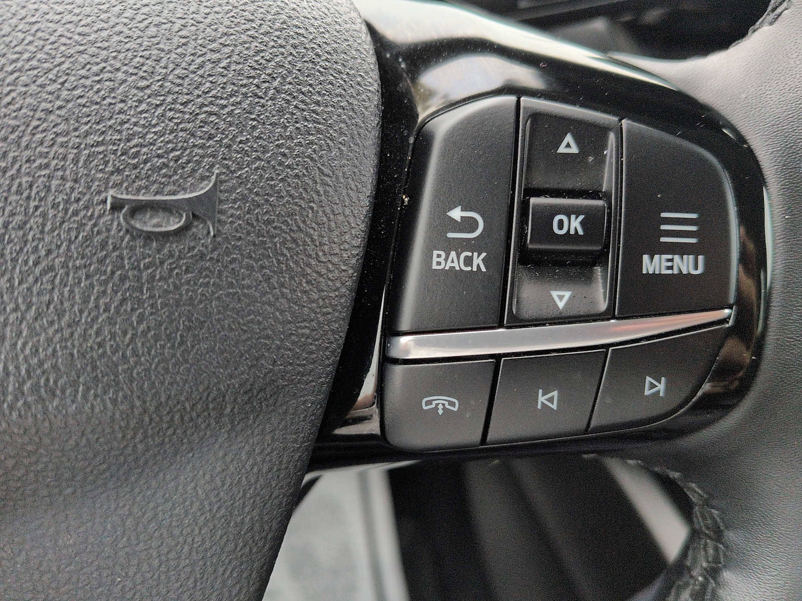 Certified 2023 Ford Escape Active AWD/4WD image 17