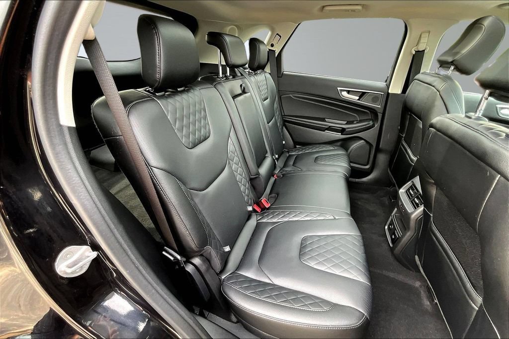 Certified 2024 Ford Edge Titanium w/ Equipment Group 301A AWD/4WD image 25