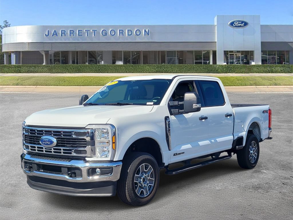 Certified 2025 Ford F250 XLT AWD/4WD image 2