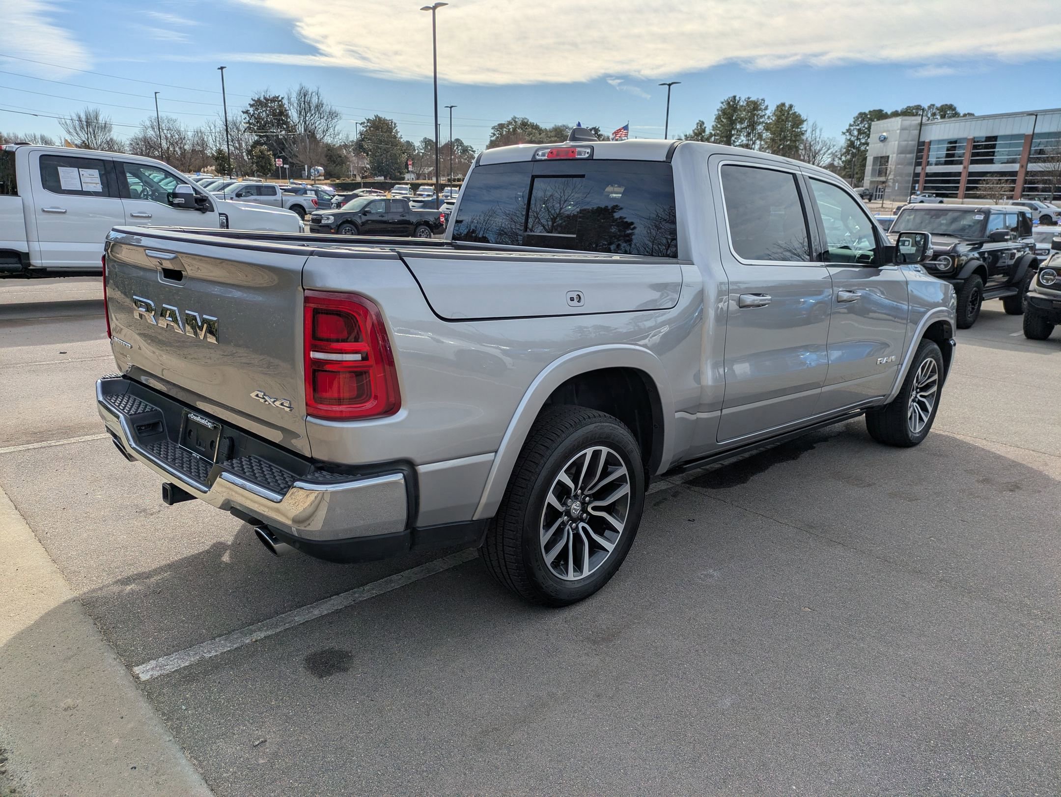 Used 2025 RAM 1500 Limited image 7