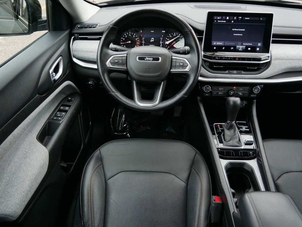 Used 2022 Jeep Compass Latitude AWD/4WD image 12