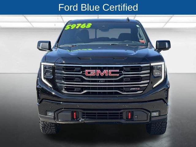 Used 2025 GMC Sierra 1500 AT4 w/ Technology Package AWD/4WD image 2