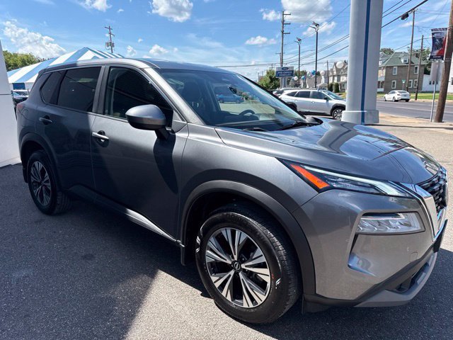 Used 2023 Nissan Rogue SV AWD/4WD image 4