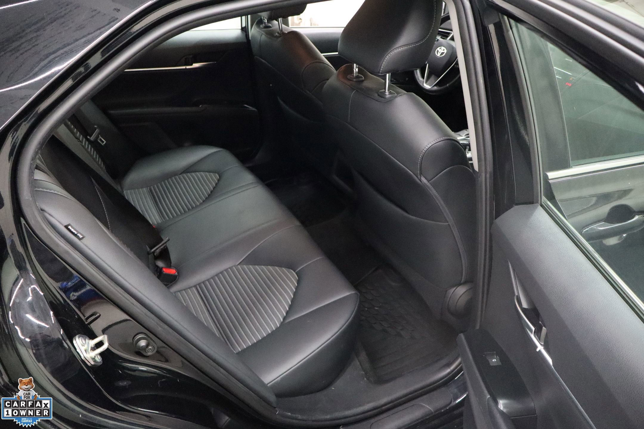 Used 2019 Toyota Camry SE image 27