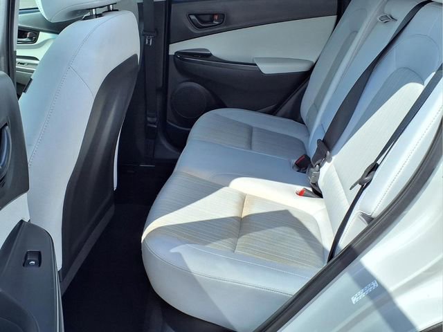 Used 2023 Hyundai Kona SEL image 11