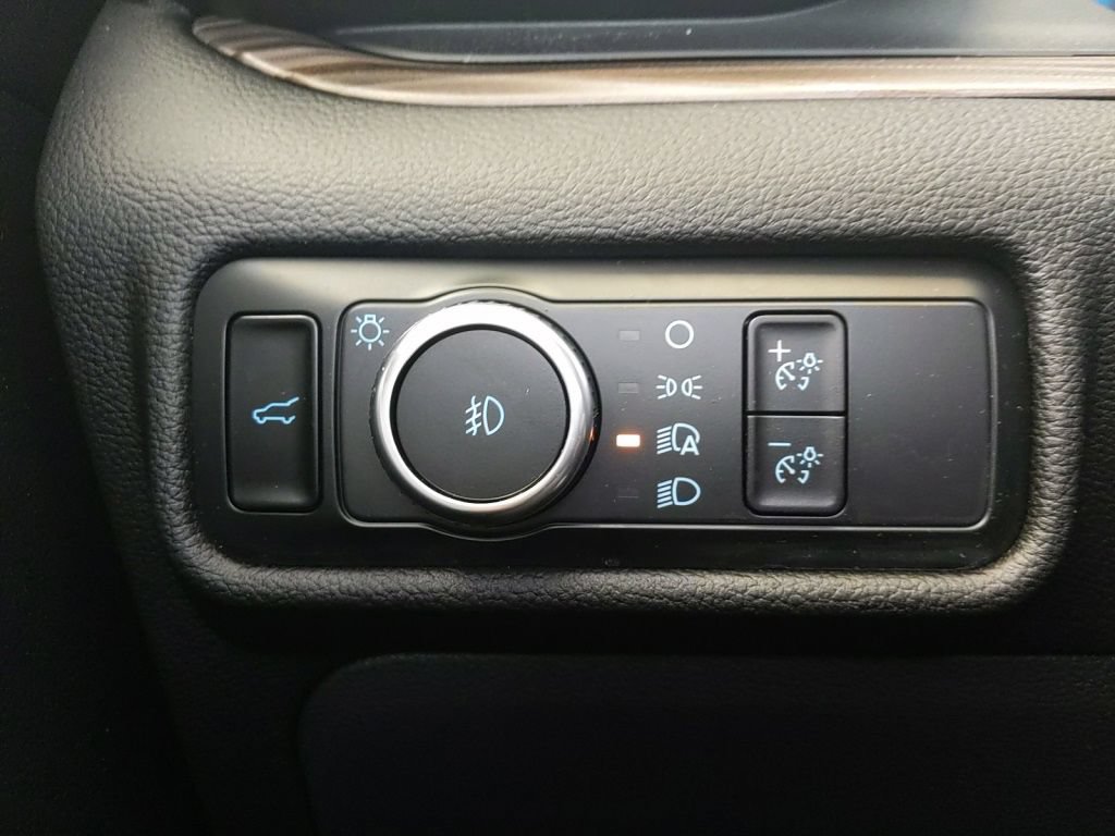 Certified 2023 Ford Explorer Limited w/ Equipment Group 301A AWD/4WD image 26