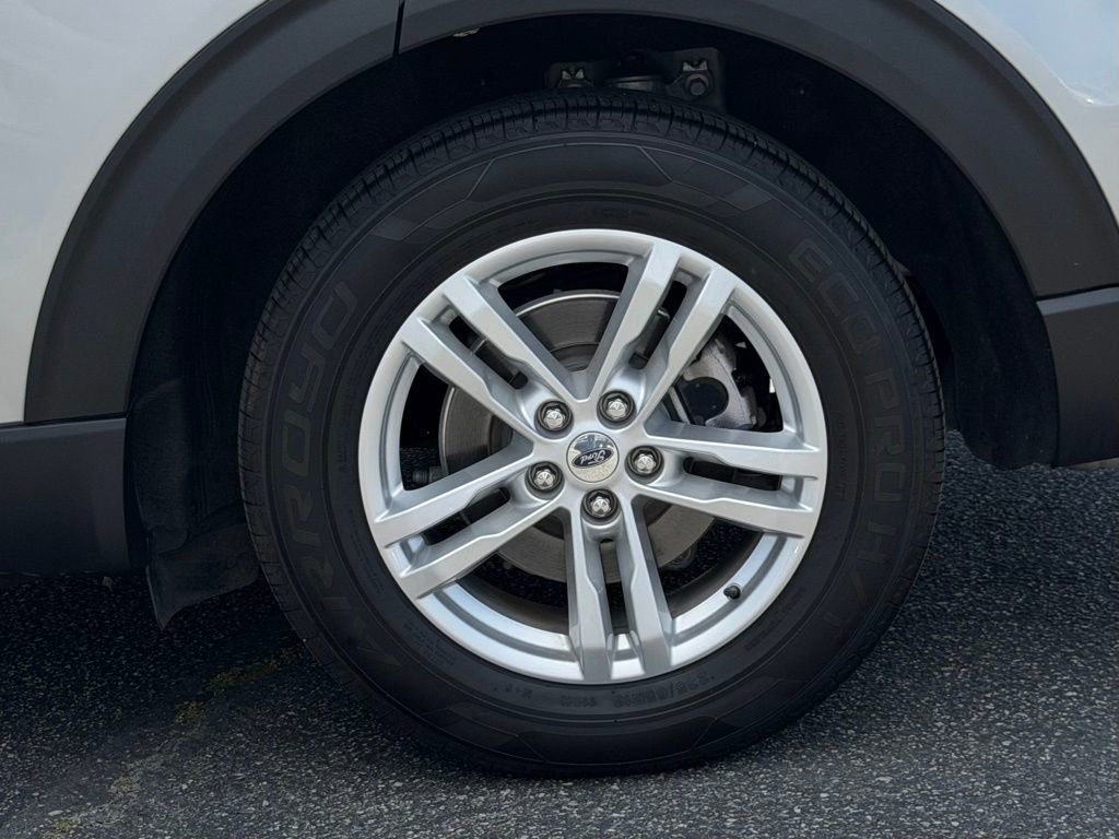 Certified 2020 Ford Explorer XLT w/ Class III Trailer Tow Package image 12