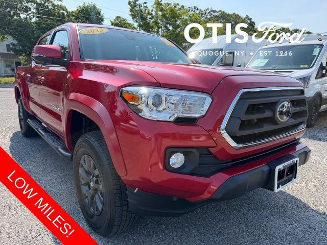 Used 2023 Toyota Tacoma SR5 w/ Technology Package AWD/4WD image 1