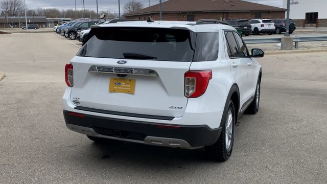 Certified 2024 Ford Explorer XLT w/ Equipment Group 202A AWD/4WD image 9