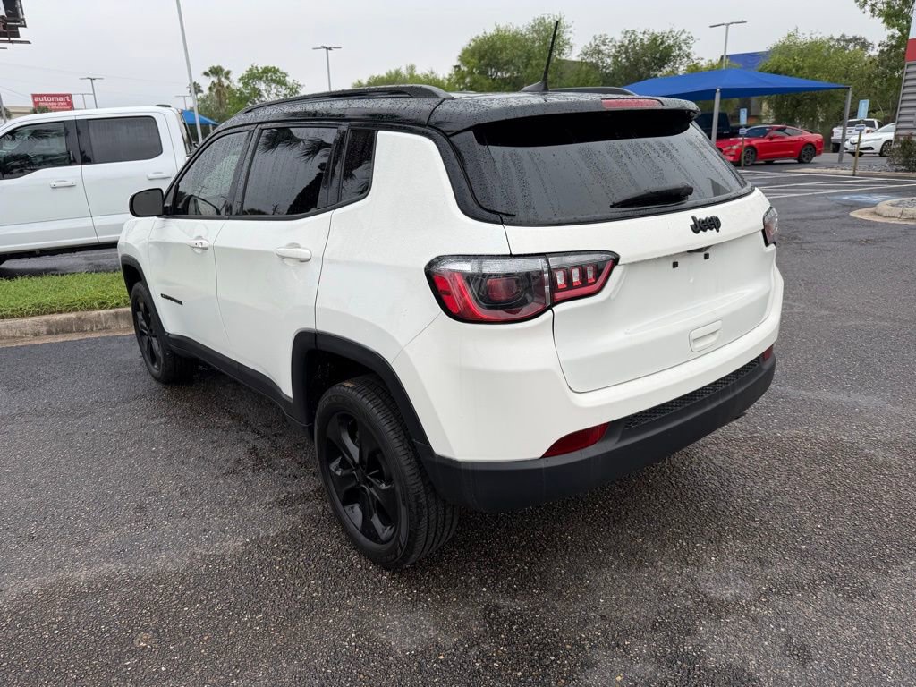 Used 2020 Jeep Compass Latitude FWD image 4
