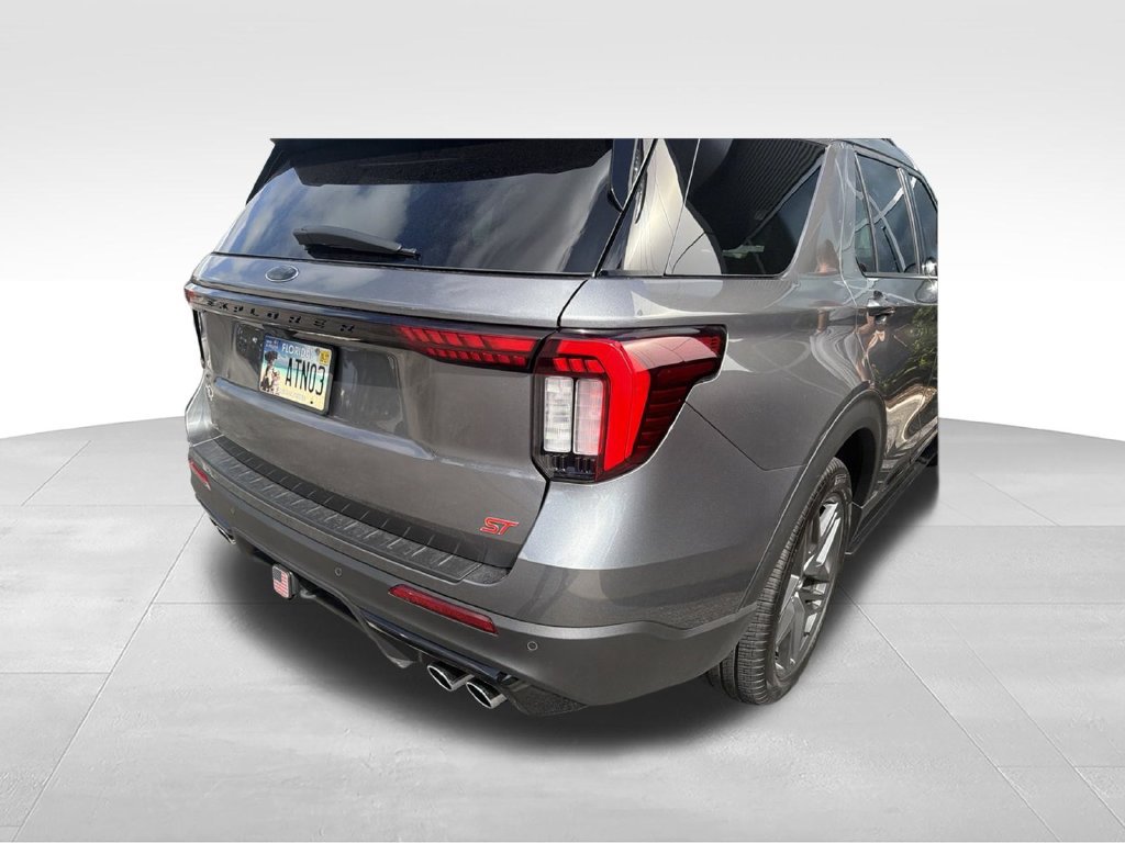 Certified 2025 Ford Explorer ST w/ Sun And Sound Package AWD/4WD image 9