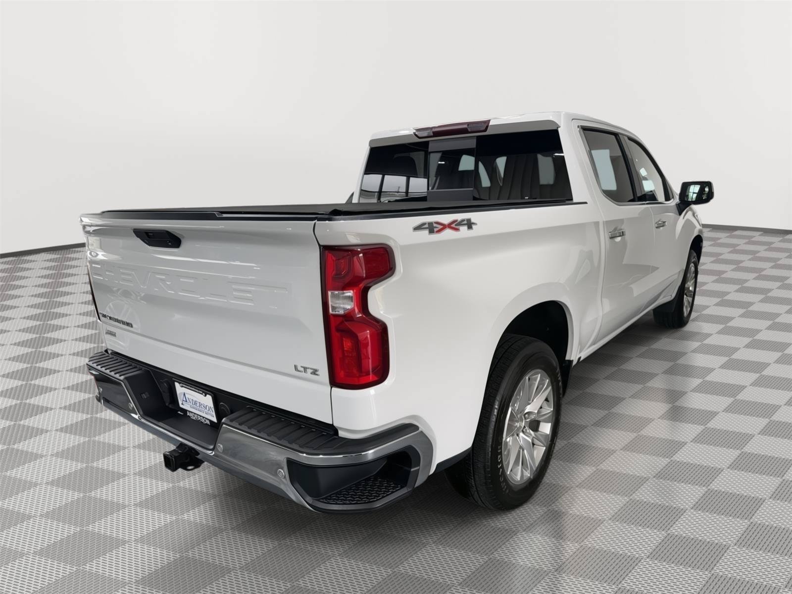 Used 2020 Chevrolet Silverado 1500 LTZ w/ LTZ Plus Package AWD/4WD image 7