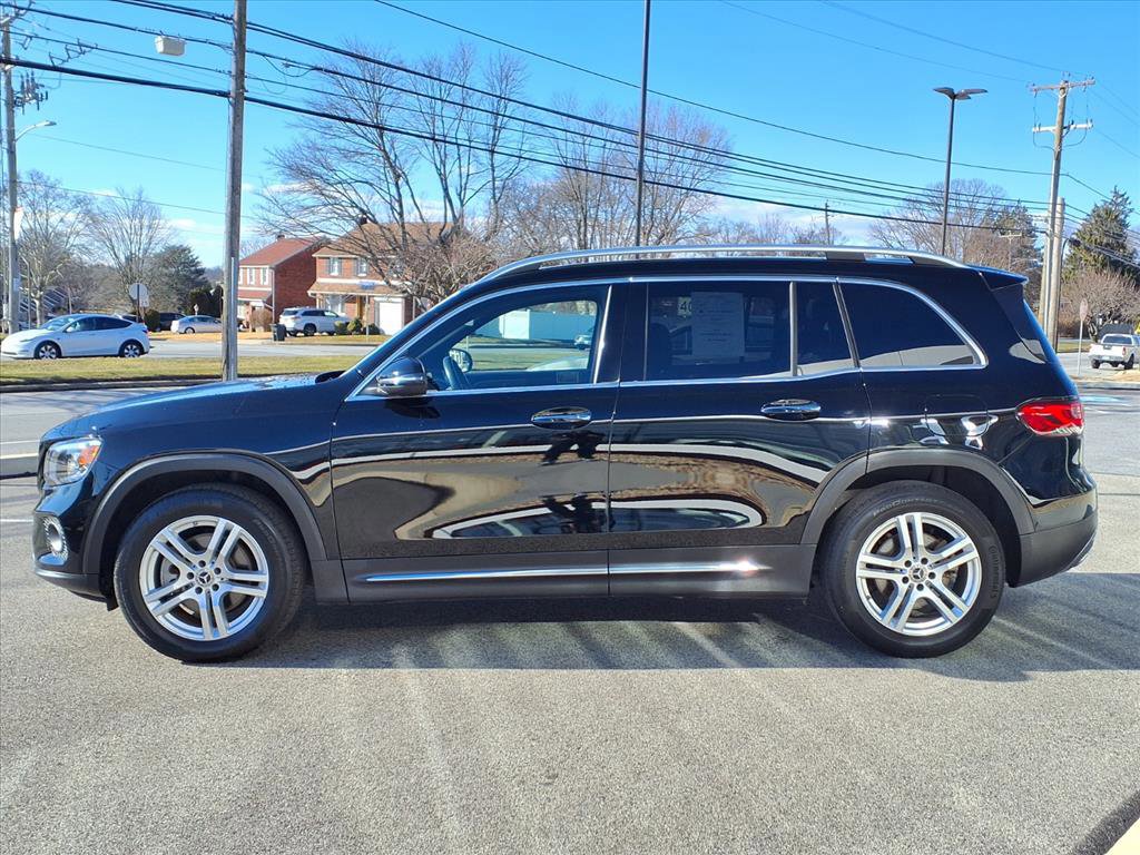 Used 2021 Mercedes-Benz GLB 250 4MATIC image 2