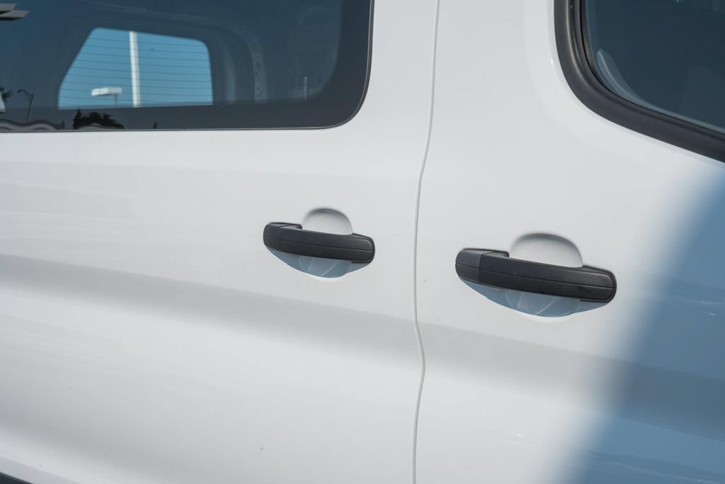 Certified 2025 Ford Transit 250 Low Roof w/ Exterior Upgrade Package RWD image 18