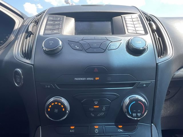 Certified 2018 Ford Edge SE w/ Cargo Accessory Package FWD image 19