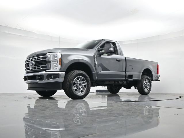 Certified 2025 Ford F350 XLT w/ FX4 Off-Road Package AWD/4WD image 31
