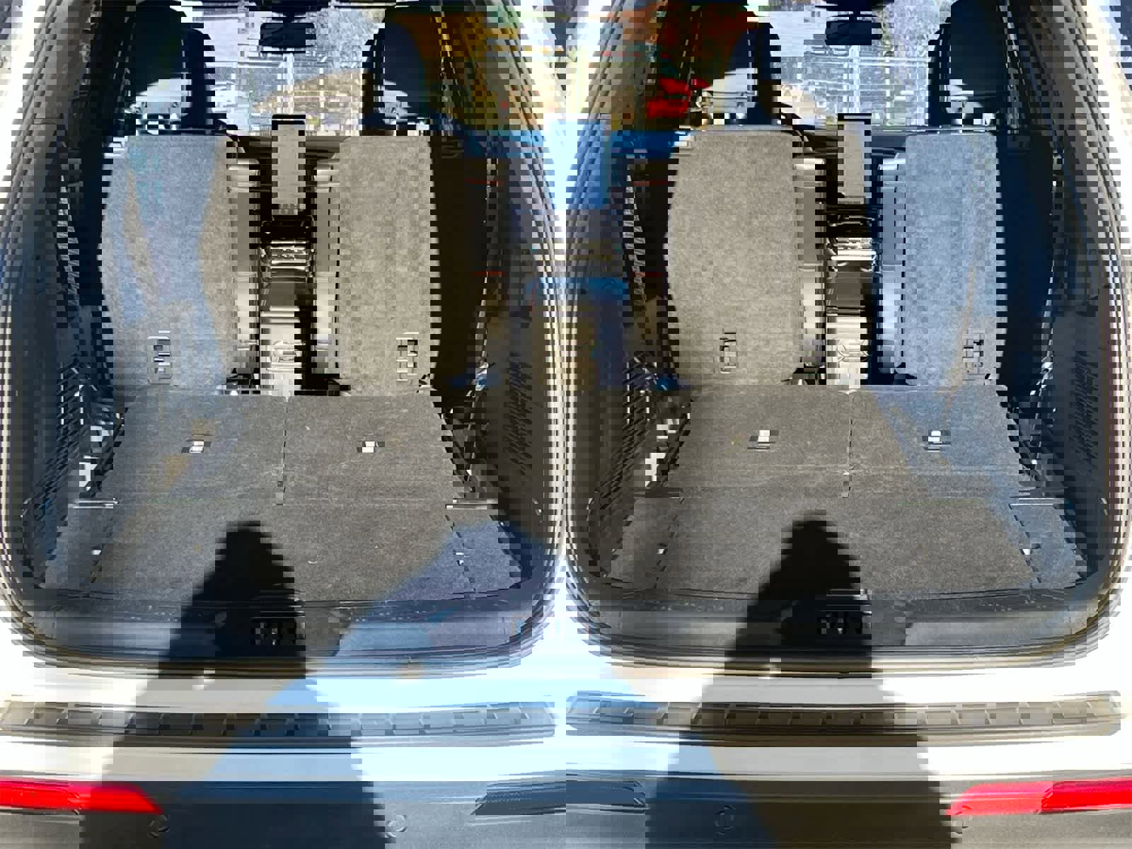 Certified 2024 Ford Explorer ST w/ Equipment Group 401A image 34