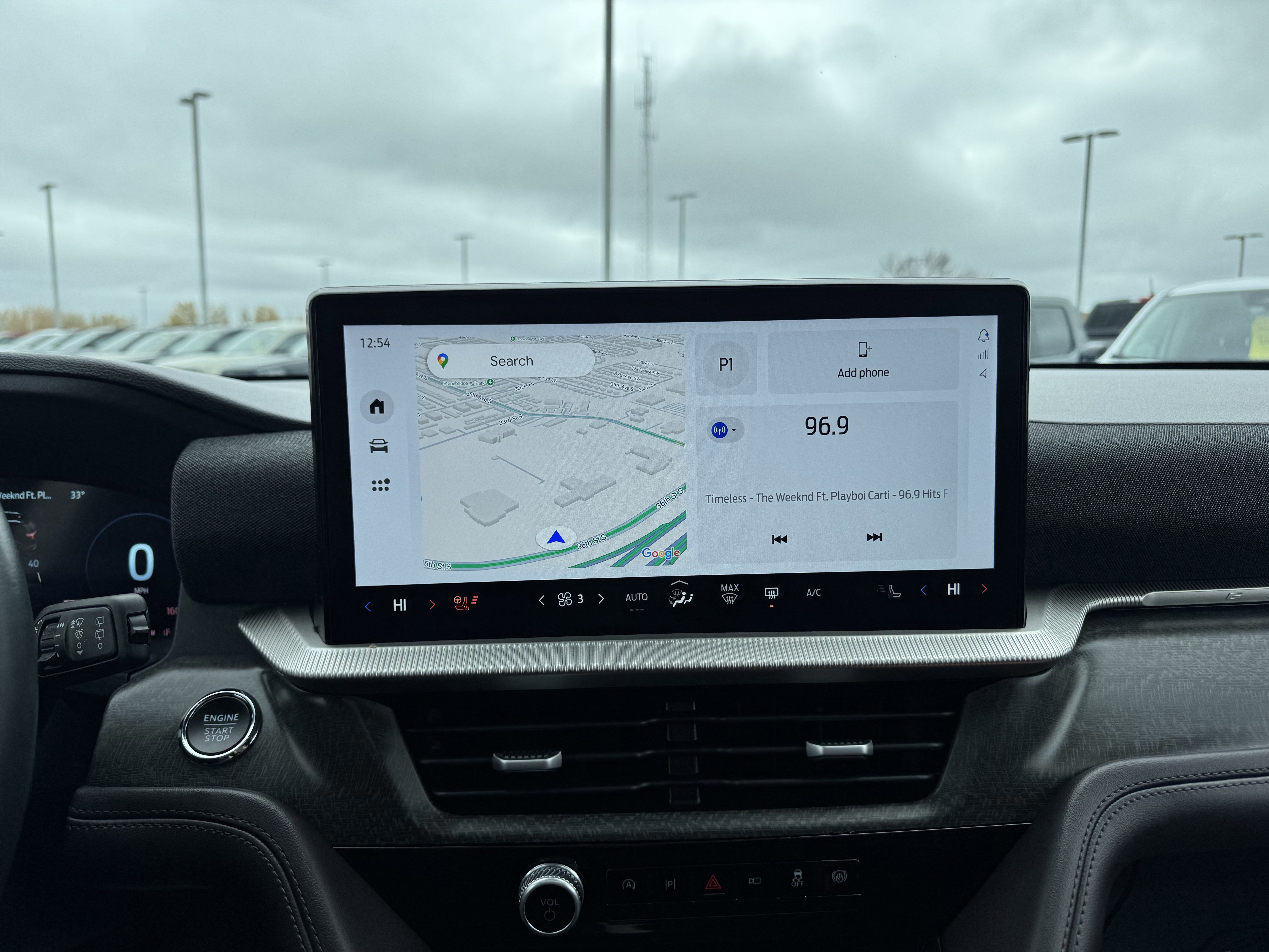 Certified 2025 Ford Explorer Platinum w/ LUX Leather Package image 10