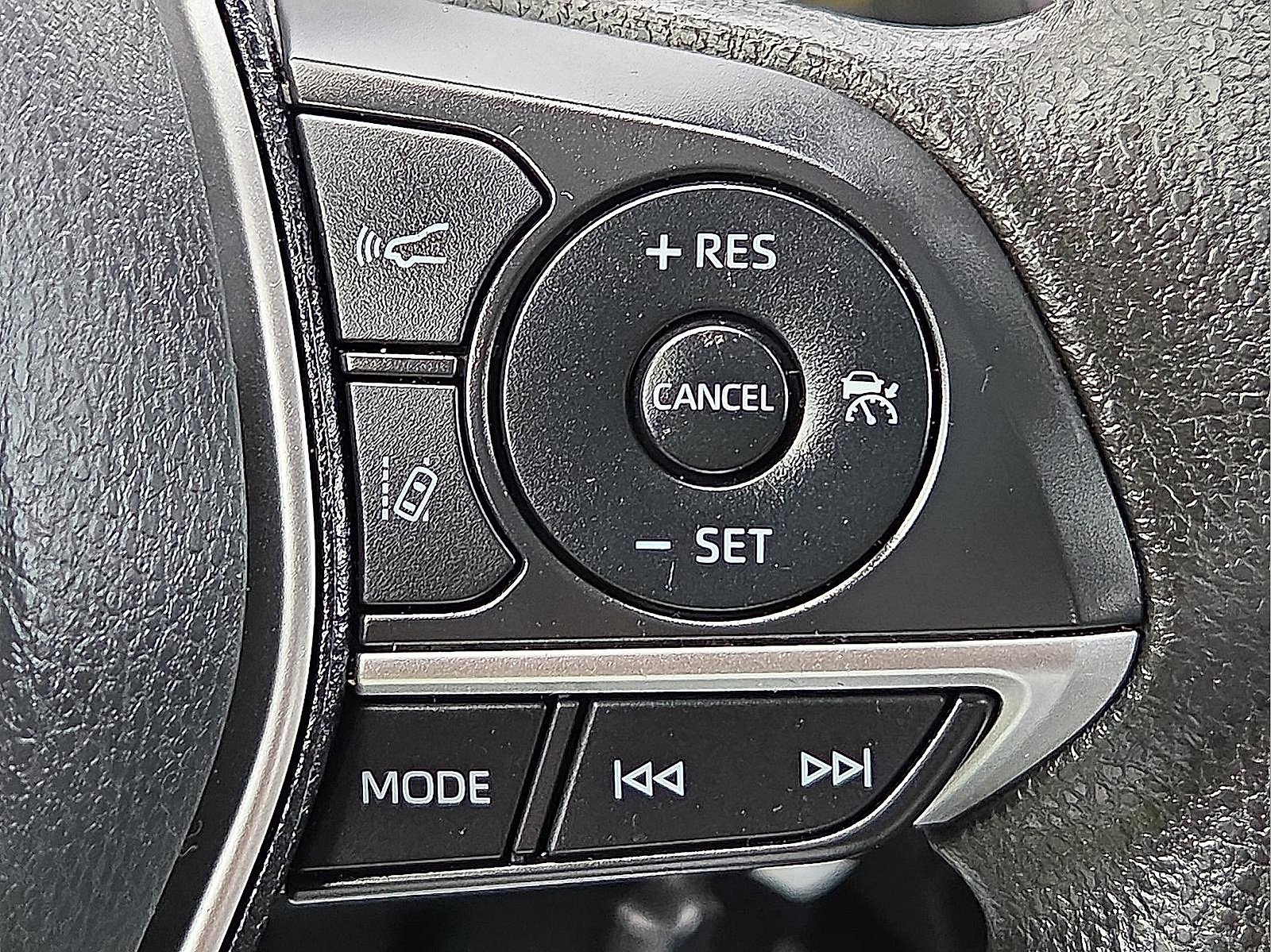 Used 2023 Toyota Camry LE image 19