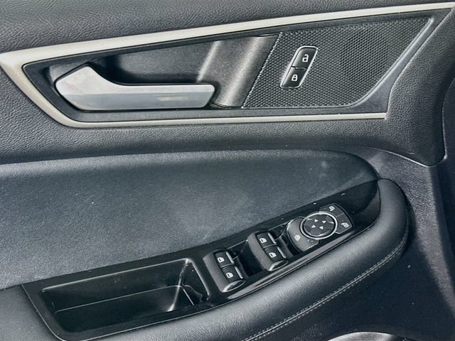 Certified 2019 Ford Edge SEL w/ Equipment Group 201A AWD/4WD image 26
