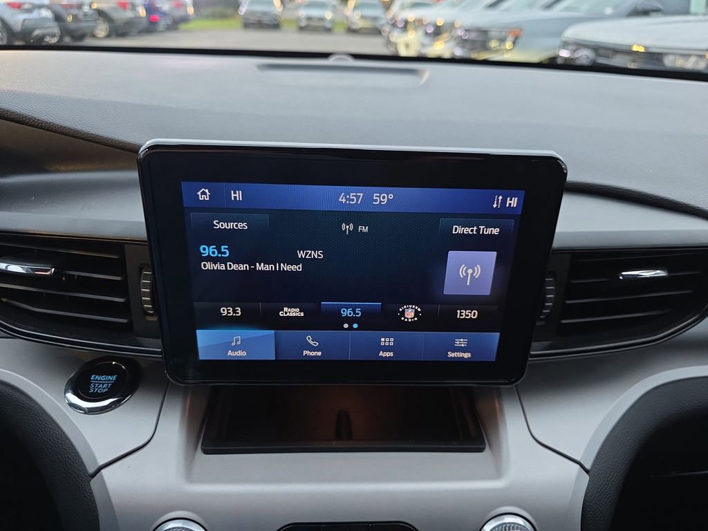 Certified 2024 Ford Explorer XLT image 25