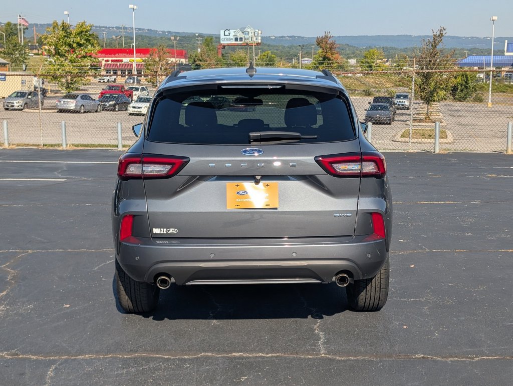 Certified 2023 Ford Escape ST-Line w/ Tech Pack #1 AWD/4WD image 8