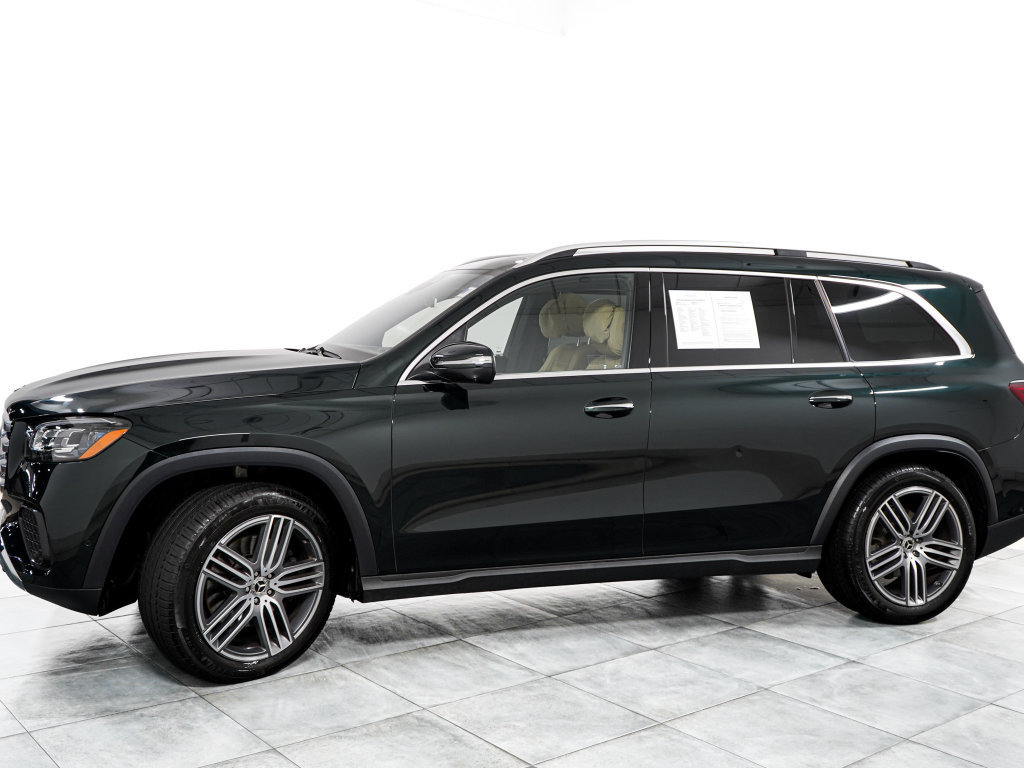 Used 2025 Mercedes-Benz GLS 450 4MATIC image 4