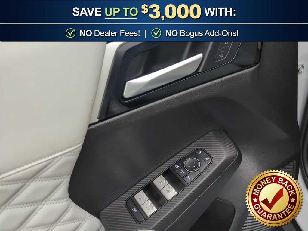 Used 2023 Mitsubishi Outlander SEL FWD image 16