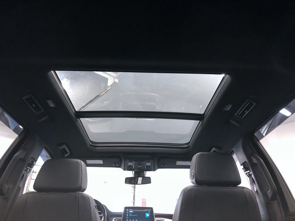 Used 2022 Chevrolet Tahoe Z71 w/ Z71 Off-Road Package image 21