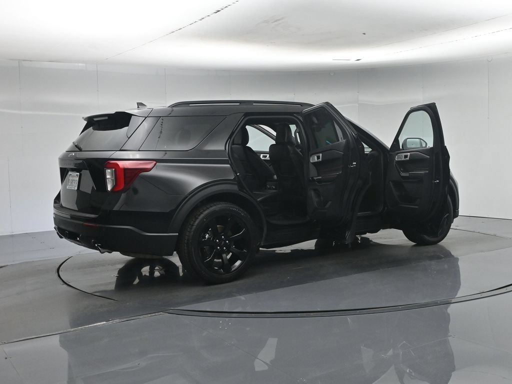 Certified 2023 Ford Explorer ST-Line RWD image 6