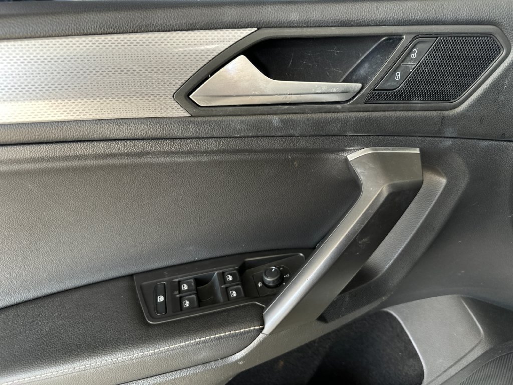 Used 2022 Volkswagen Tiguan S FWD image 10