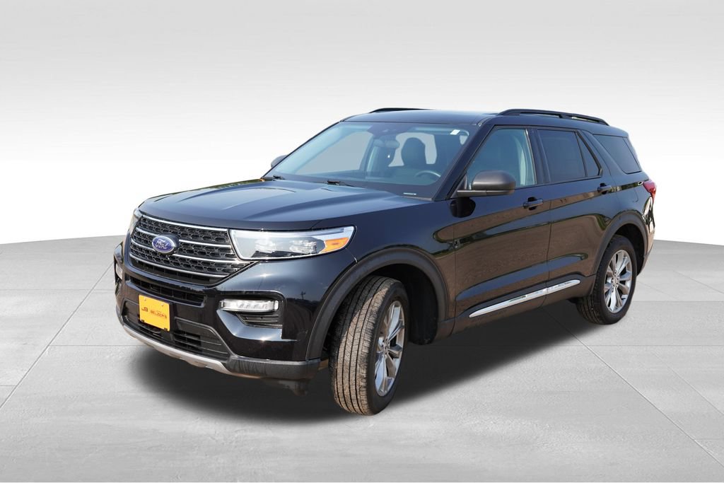 Certified 2024 Ford Explorer XLT w/ Equipment Group 202A AWD/4WD image 11