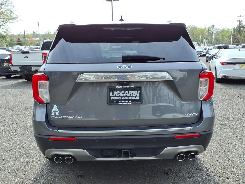 Certified 2023 Ford Explorer Platinum w/ Technology Package AWD/4WD image 6
