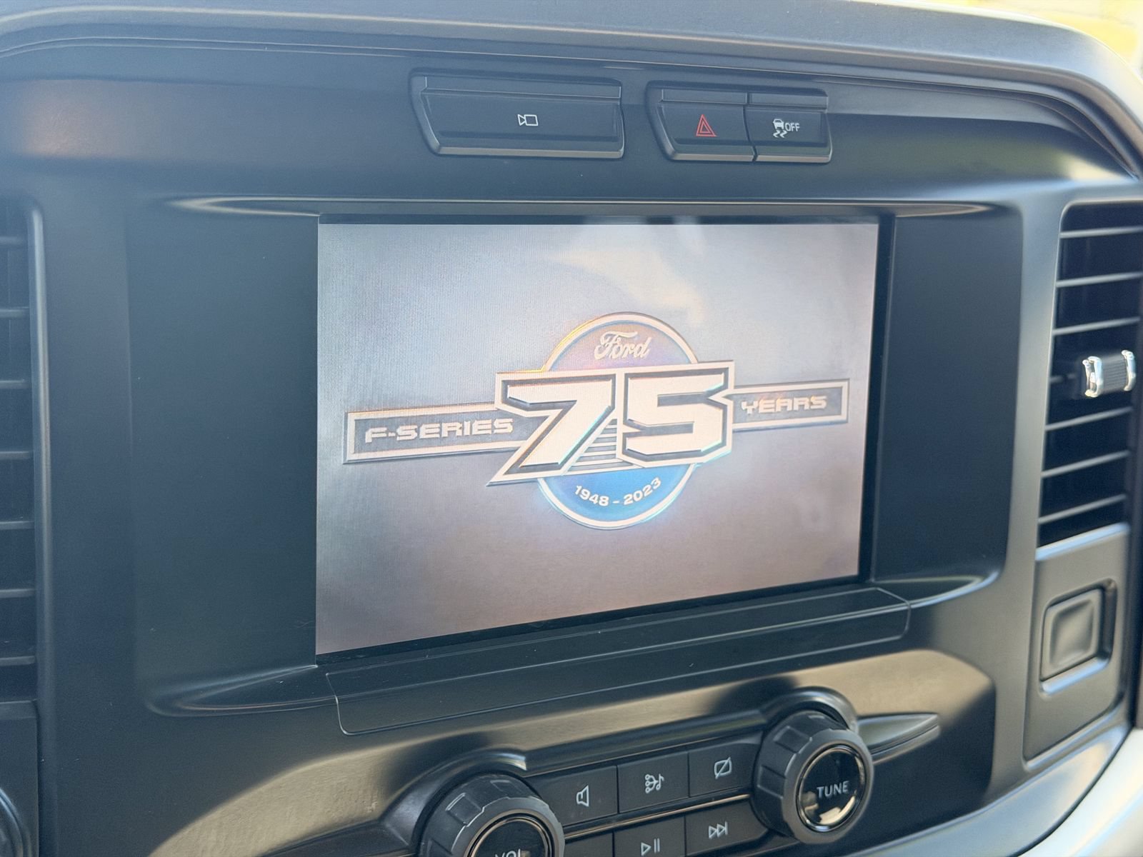 Certified 2023 Ford F150 XLT w/ Trailer Tow Package AWD/4WD image 26