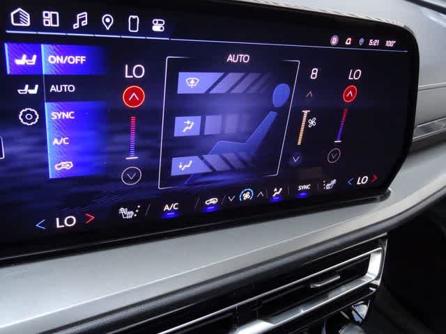 Used 2024 Chevrolet Traverse LT w/ Midnight/Sport Edition FWD image 27