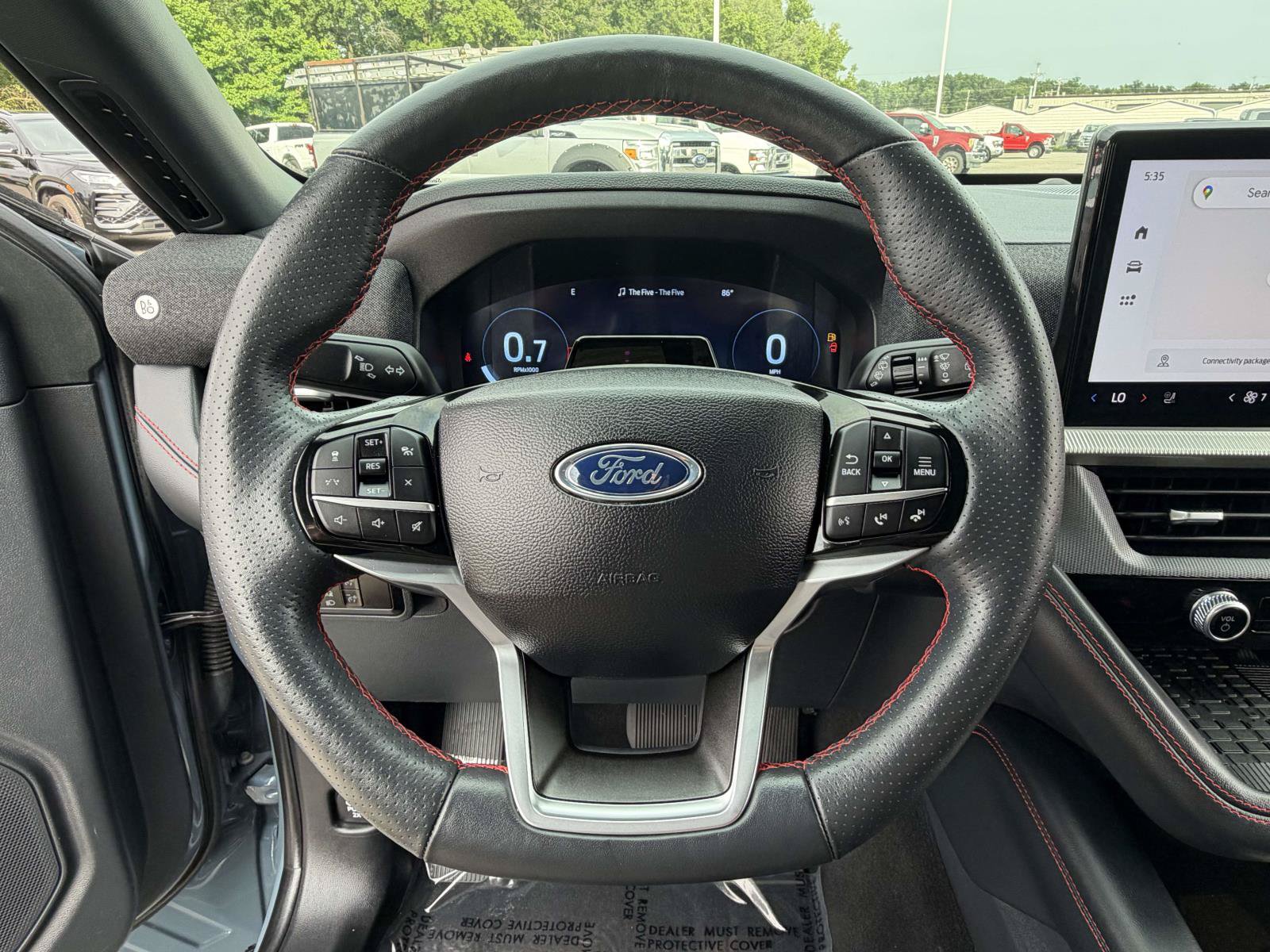 Certified 2025 Ford Explorer ST-Line w/ Premium Package AWD/4WD image 12