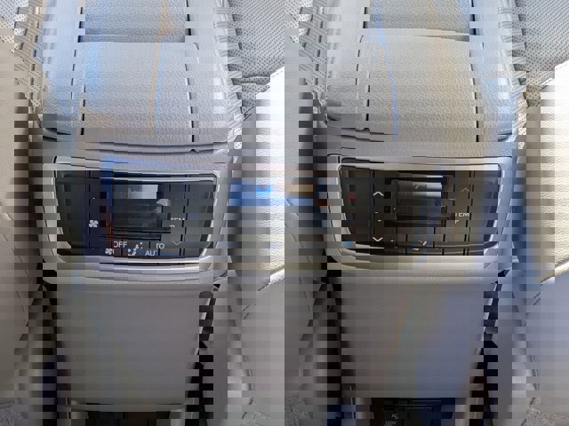 Used 2017 Toyota Highlander Limited image 33