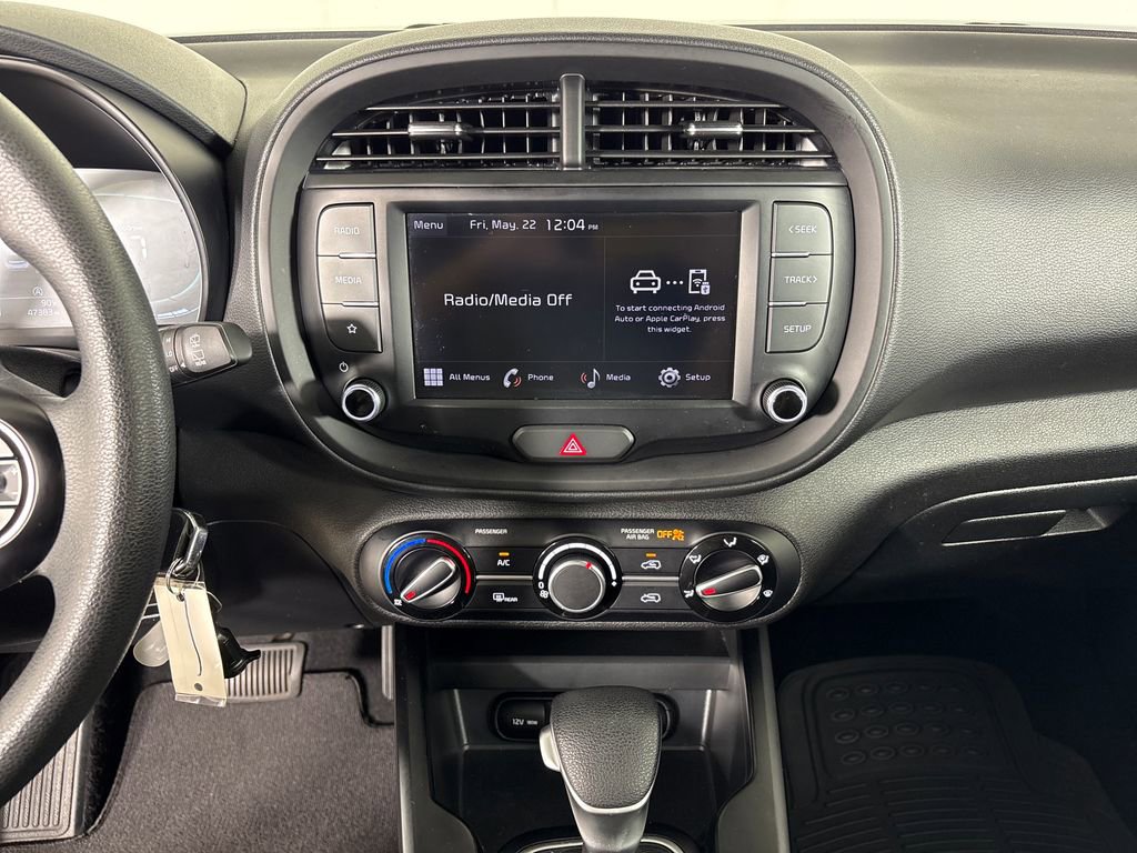 Used 2024 Kia Soul LX w/ Option Group 015 FWD image 28