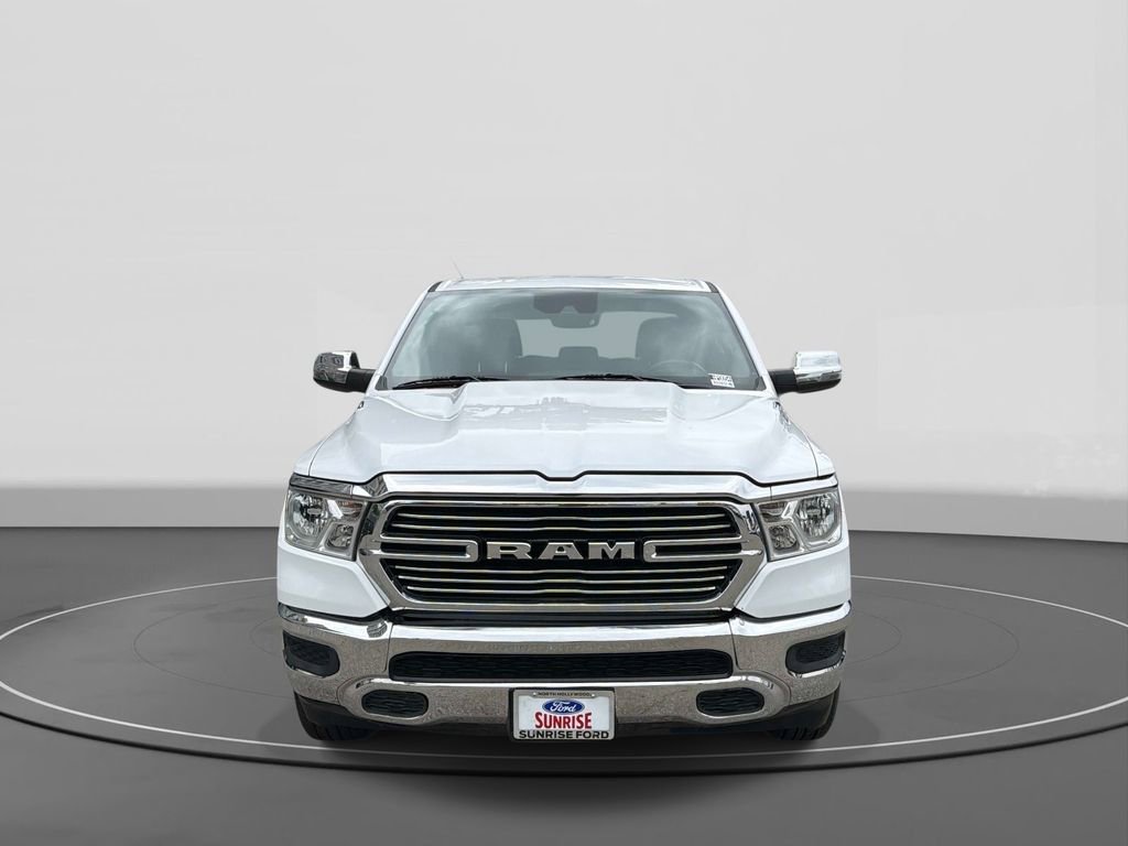 Used 2024 RAM 1500 Laramie AWD/4WD image 3