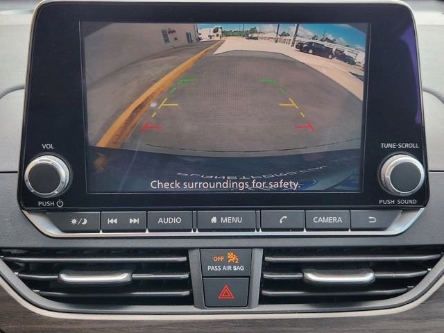 Used 2025 Nissan Altima 2.5 SV FWD image 16