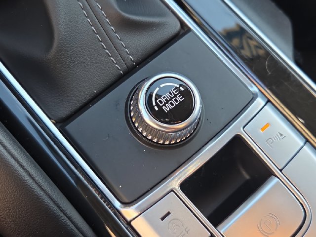 Used 2025 Kia Telluride S FWD image 23